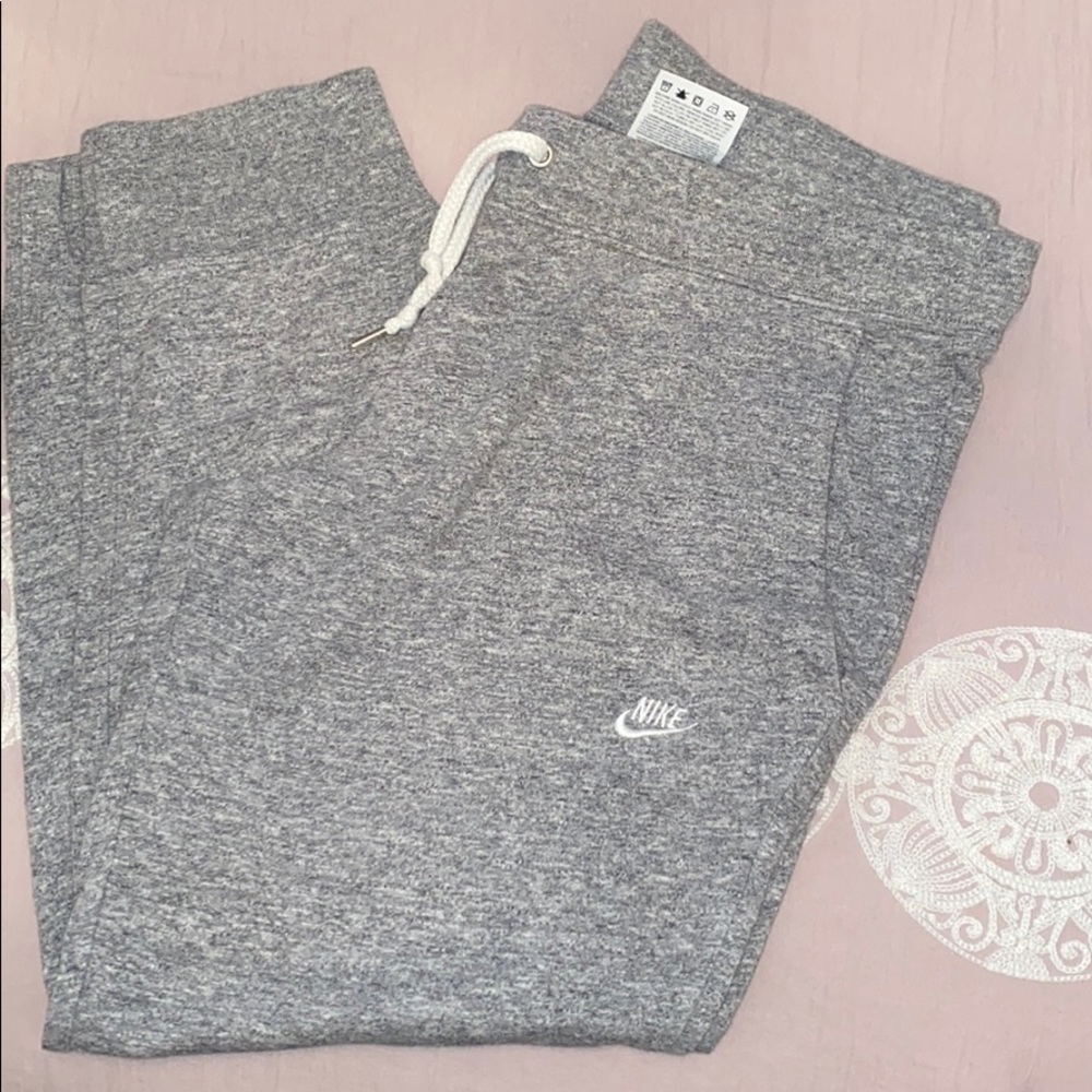 Women Nike joggers great condition
